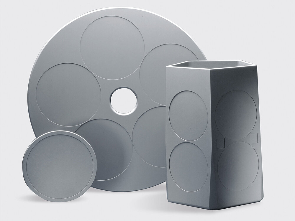 Еволюція CVD-SiC від тонкоплівкових покриттів до сипучих матеріалів